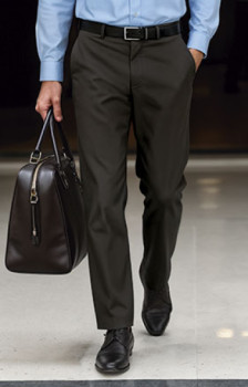 Pantalon coton pour homme, coloris noir, coupe chino
Toutes tailles
